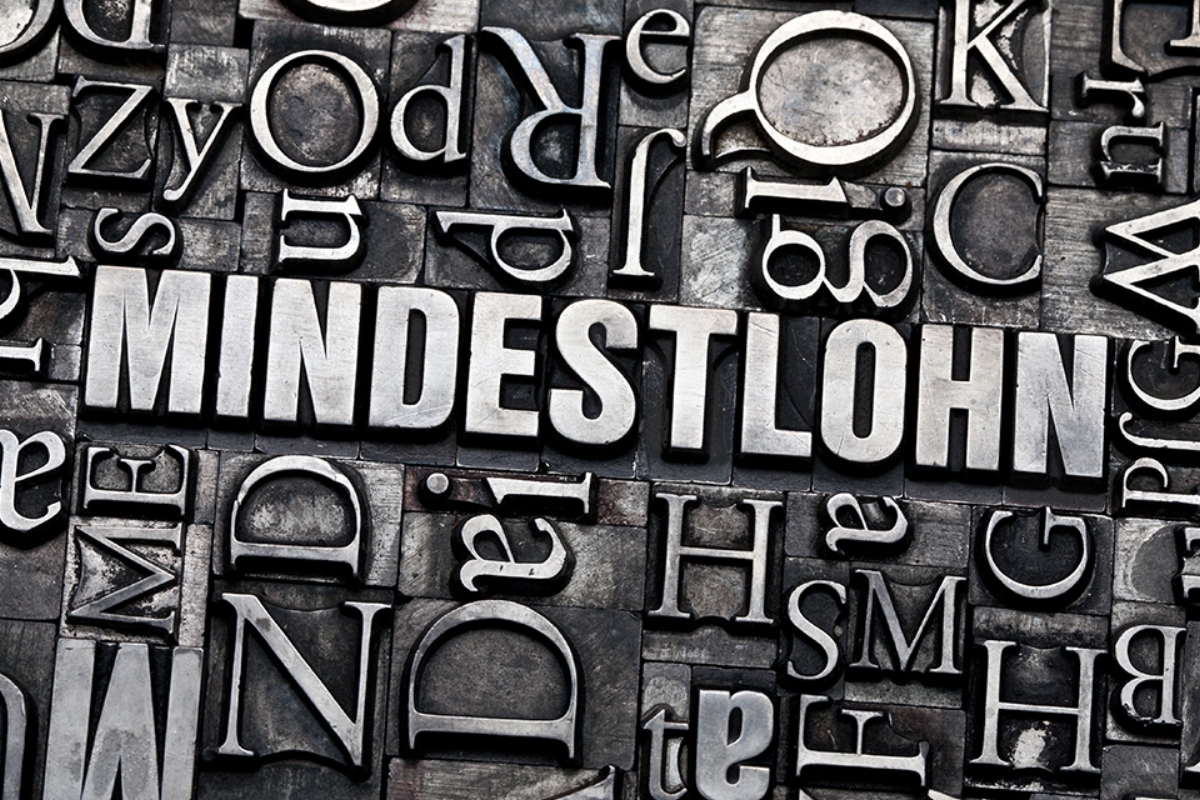 © Goss Vitalij - stock.adobe.com Schriftzug Mindestlohn